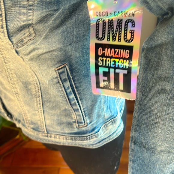 ❣️ OMG FLORAL EMBROIDERED DENIM JACKET - Picture 8 of 10